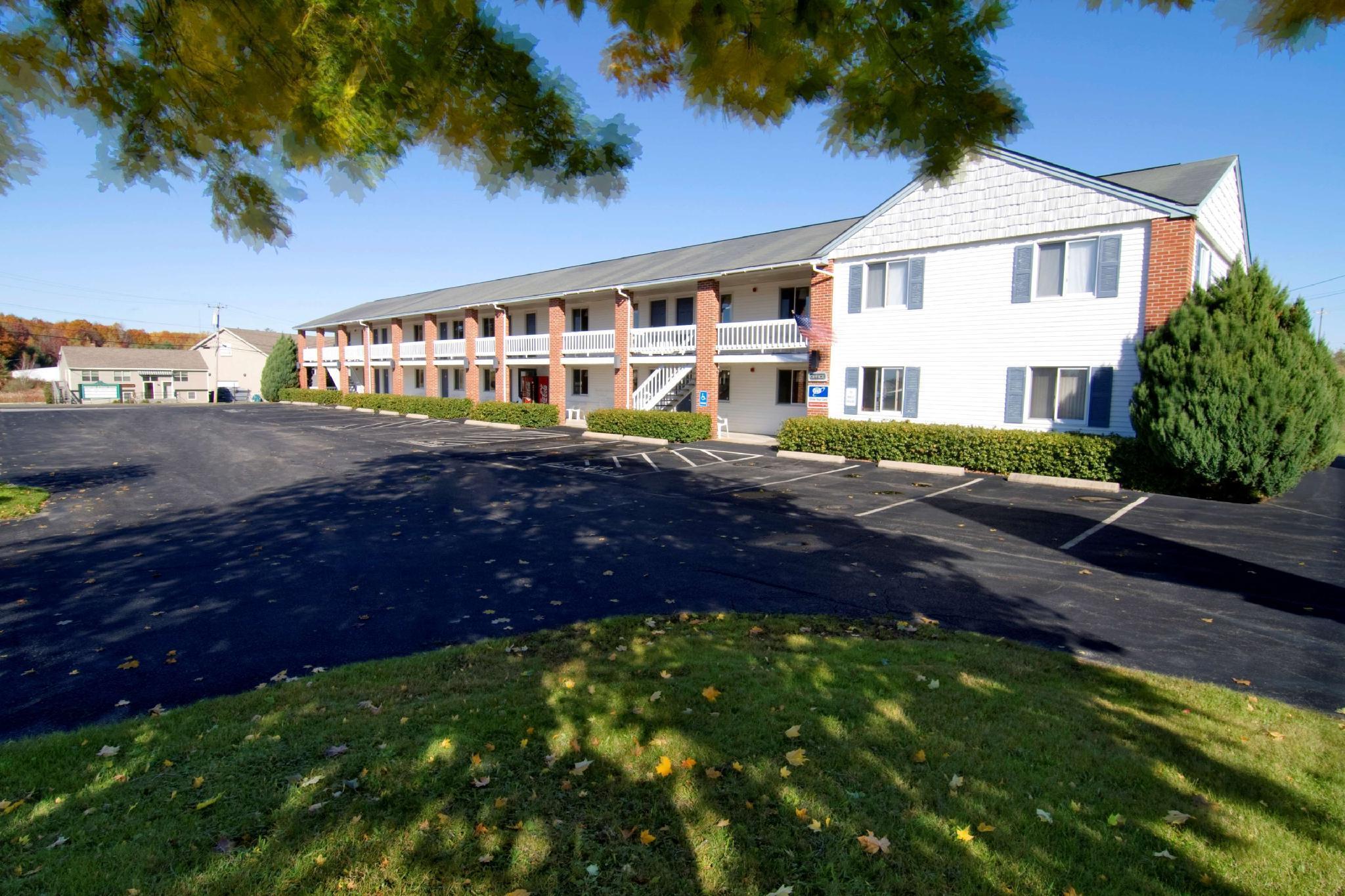 Americas Best Value Inn Biddeford Exterior photo