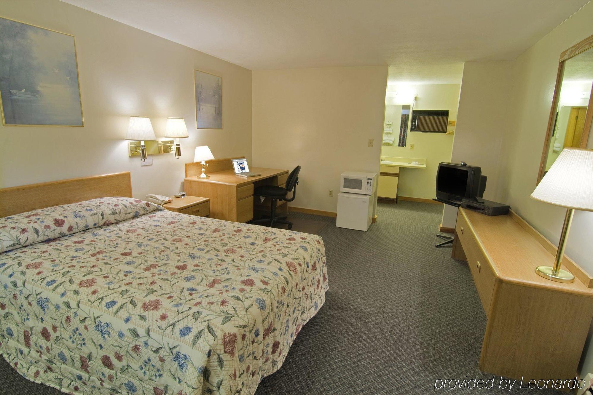 Americas Best Value Inn Biddeford Room photo